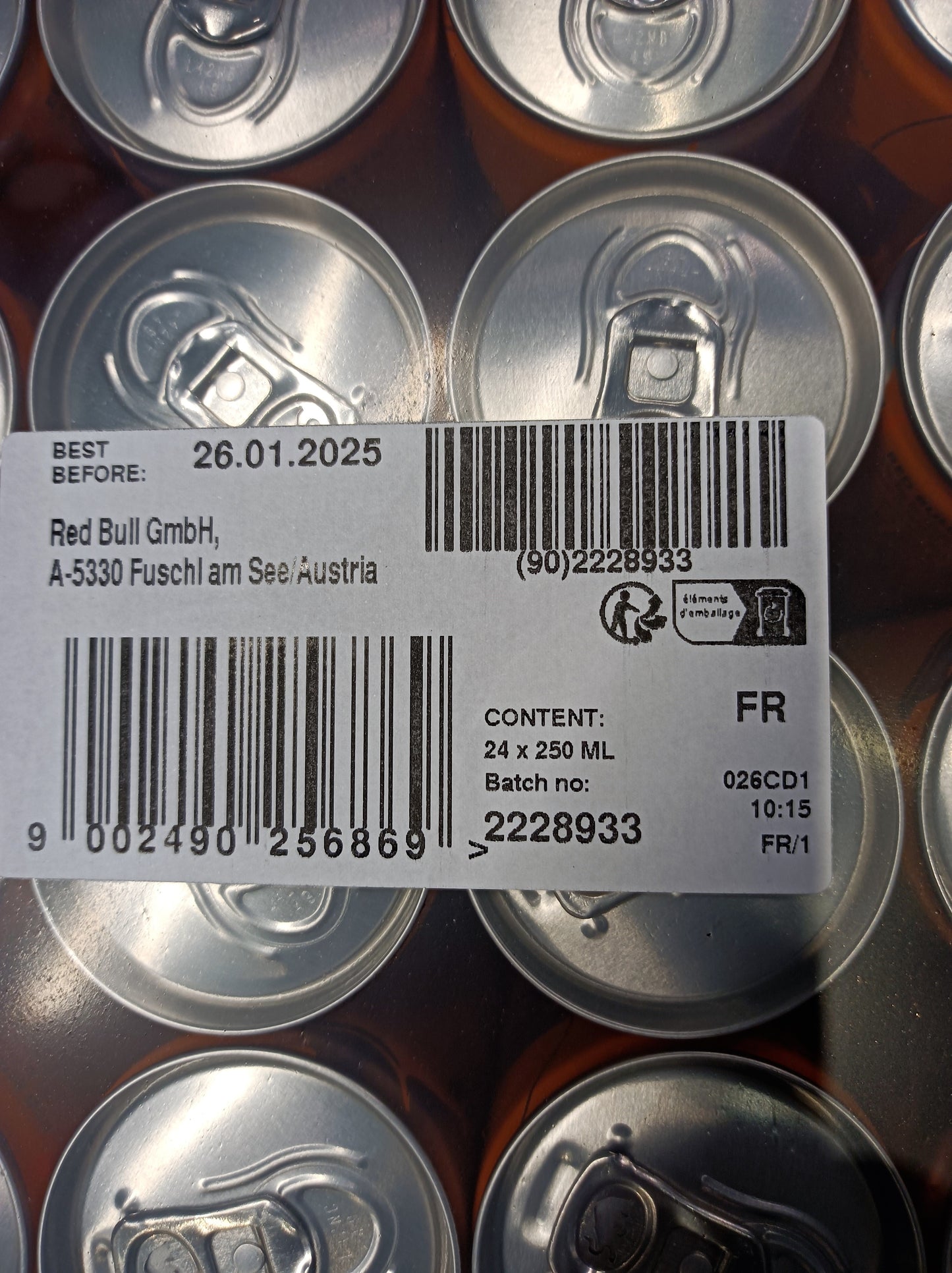 Boisson énergisante goût abricot-fraise lot de 24 boîtes 25cl Red Bull