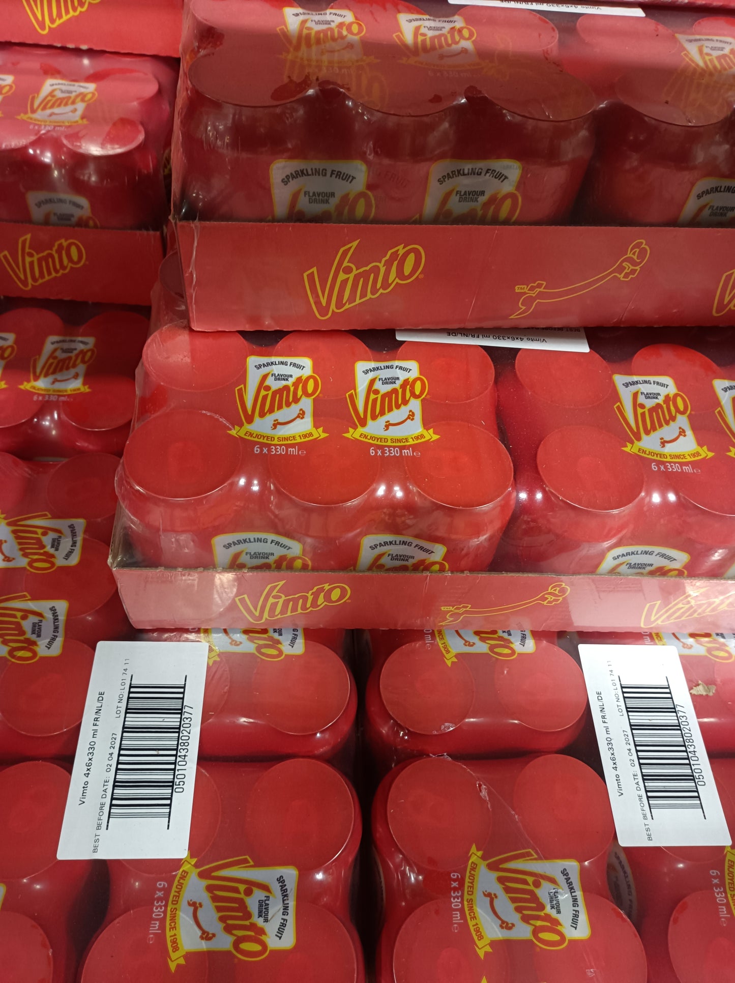 Boisson rafraîchissante aromatisée 24 canettes de 33cl Vimto
